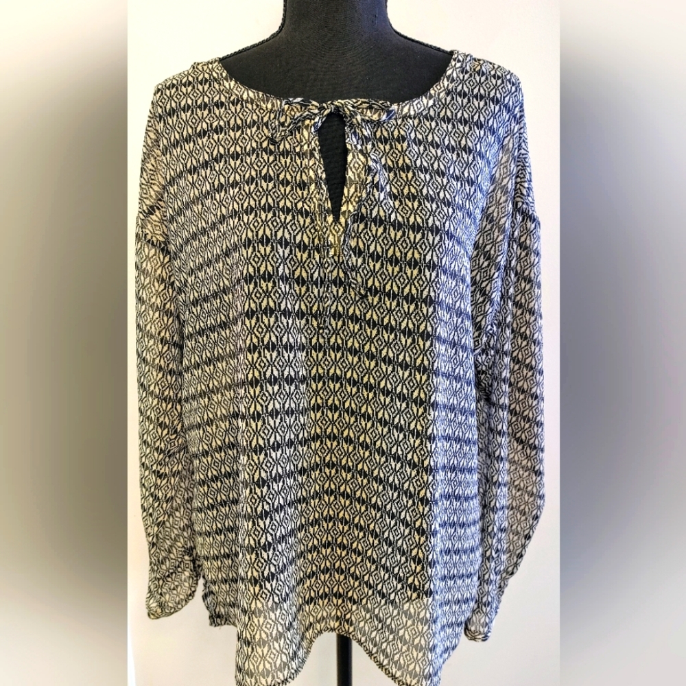 OLD NAVY LONG SLEEVE PRINT SHEER TOP